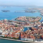 Lovely Nest With Lagoon View And Terrace In