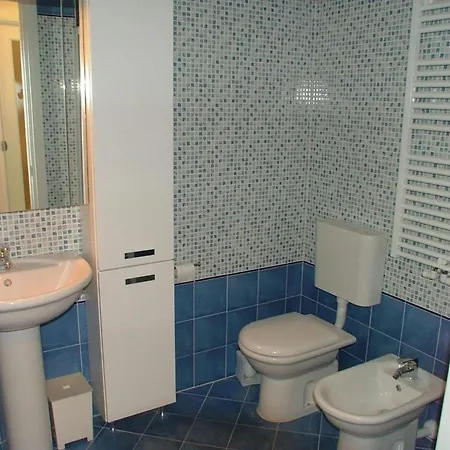 Lovely Nest With Lagoon View And Terrace In 公寓 格拉多