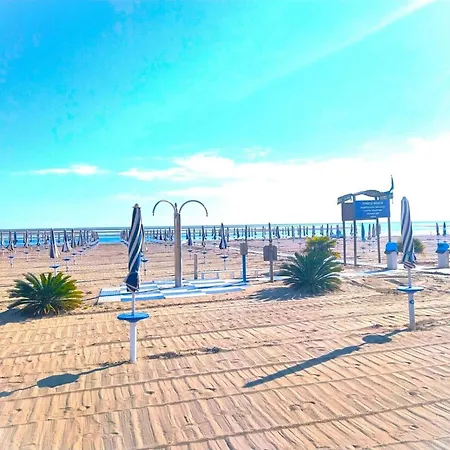 Lovely Nest With Lagoon View And Terrace In Grado