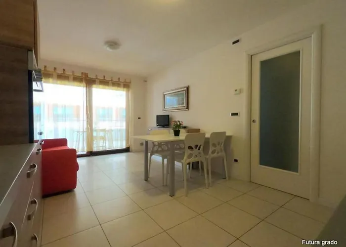 Lovely Nest With Lagoon View And Terrace In Apartment Grado