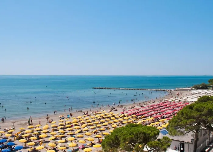 Lovely Nest With Lagoon View And Terrace In 公寓